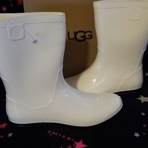 Nwot white Ugg rain boots